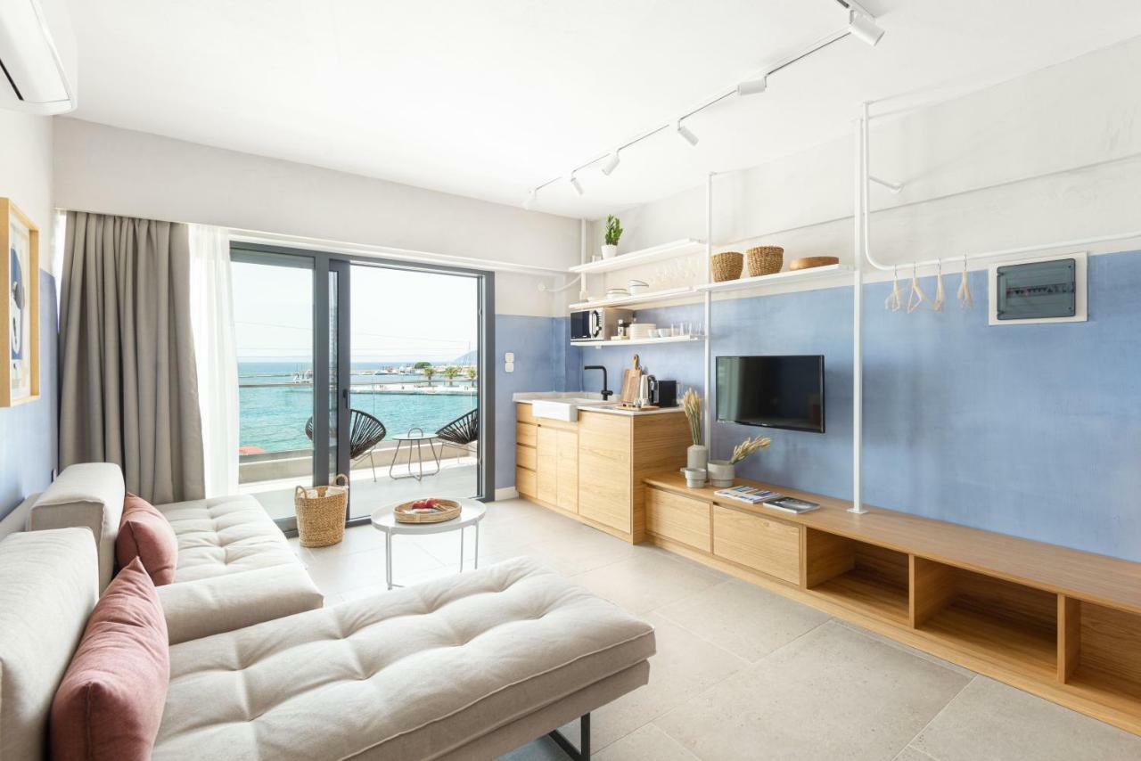 Eladia Suites Neos Marmaras Bagian luar foto